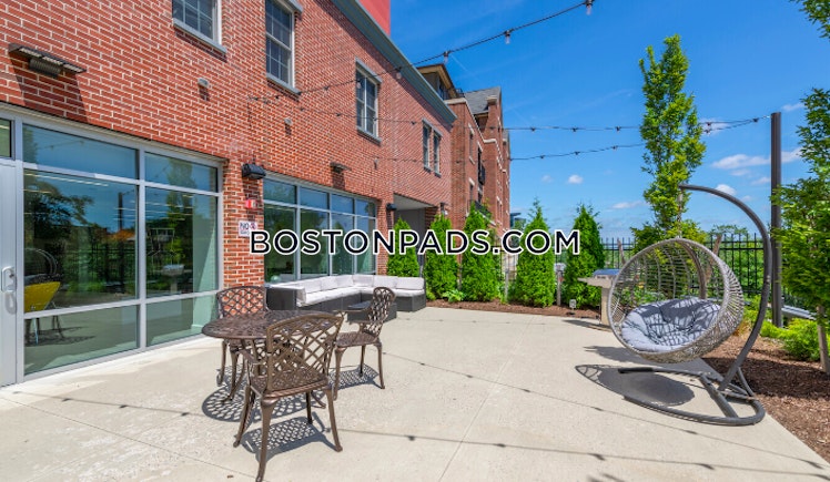 Commonwealth Ave., Boston