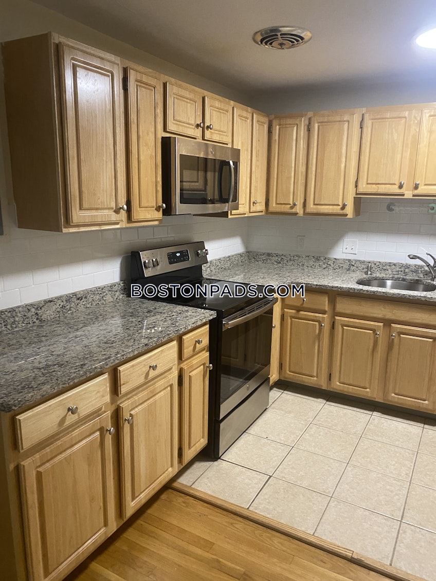 Brookline - $3,100+ /month