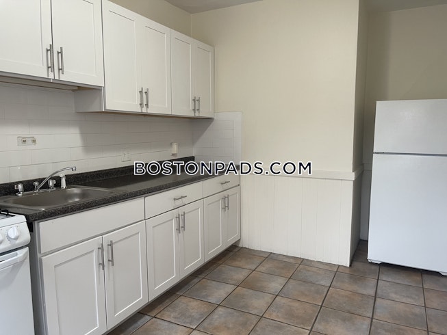 Boston - $2,100+ /mo