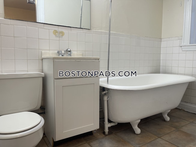 Boston - $2,100+ /mo