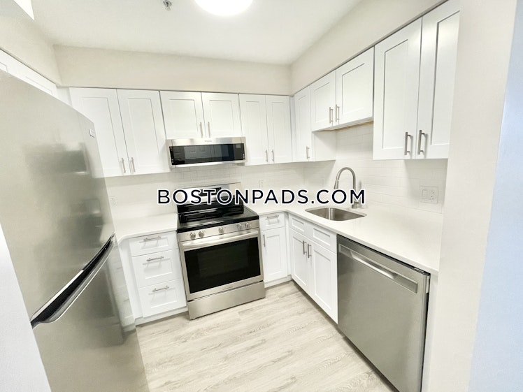 Massachusetts Ave, Cambridge