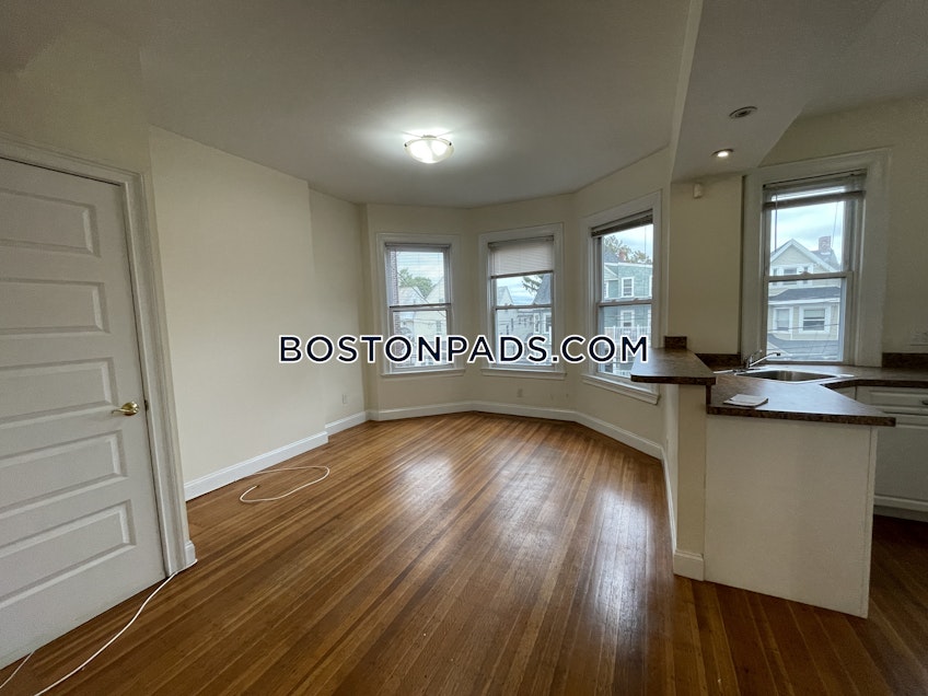 Boston - $2,700+ /month