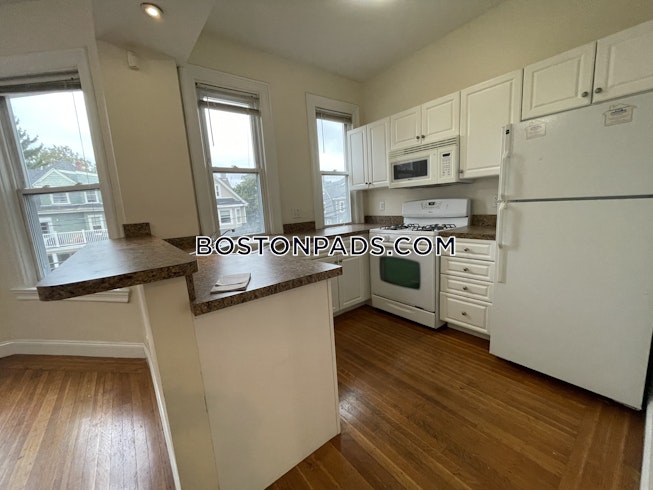 Boston - $2,700+ /mo