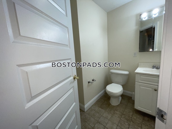 Boston - $2,700+ /mo