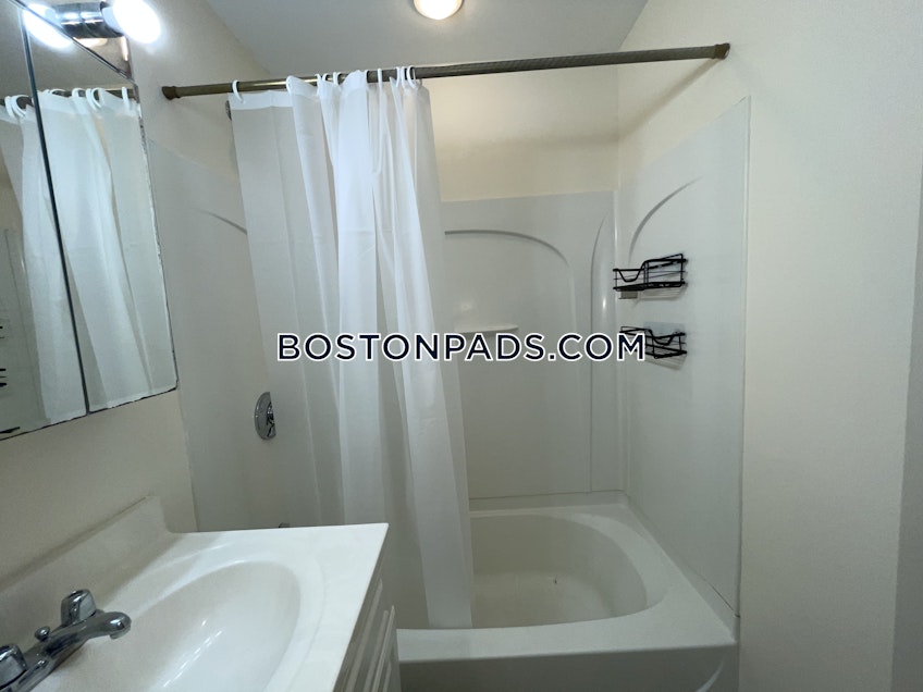 Boston - $2,700+ /month