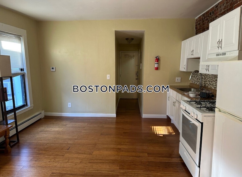 Boston - $2,100+ /month