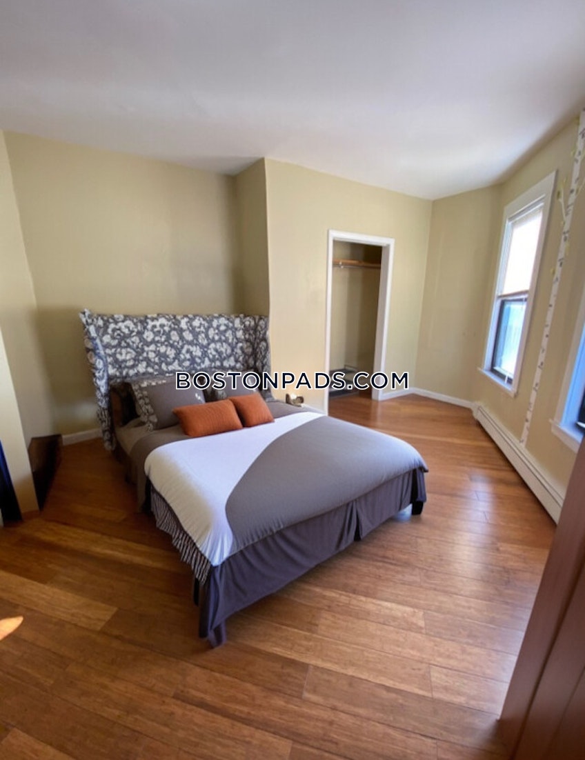 Boston - $2,100+ /month