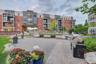 Maxwell's Green Somerville