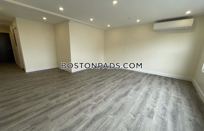 Boston - $3,100+ /mo
