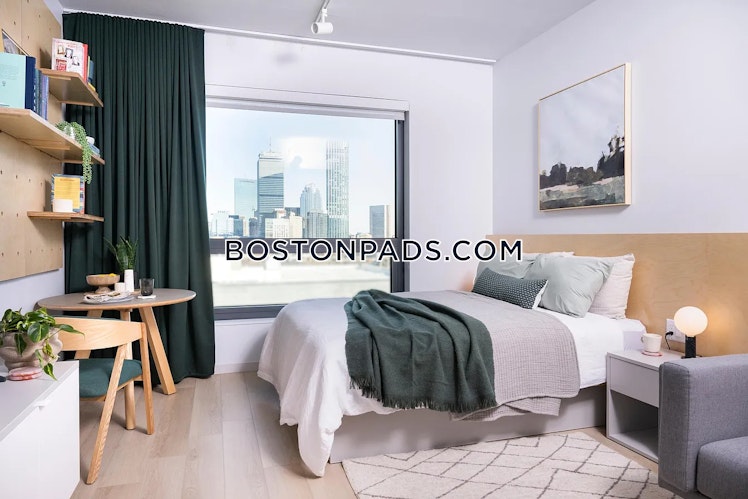 Boylston St., Boston