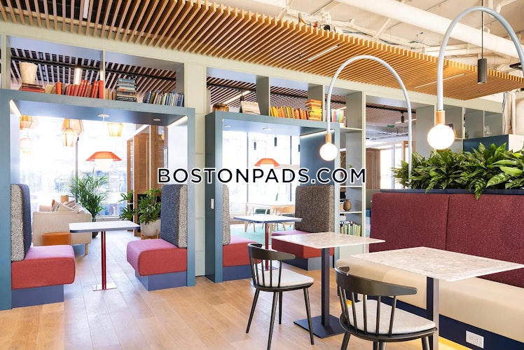 Boylston St., Boston