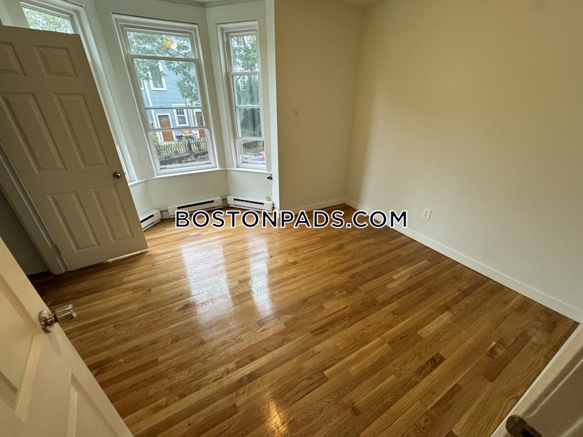 Boston - $3,800+ /month