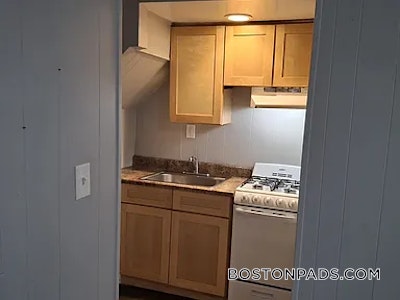 Framingham Apartment for rent 1 Bedroom 1 Bath - $2,000