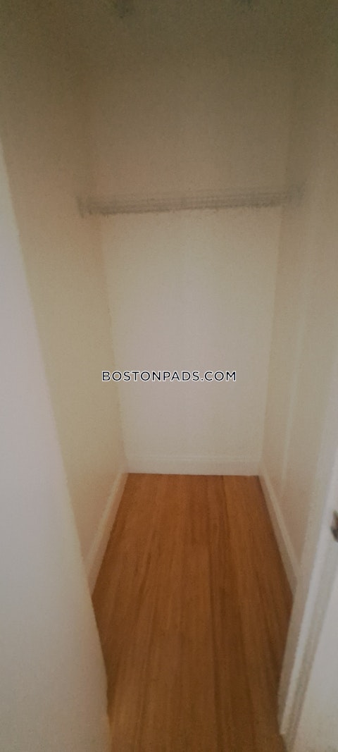 Malvern St. Boston photo 22