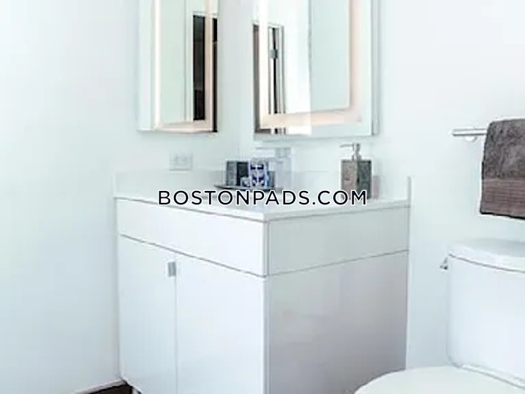 Boylston St., Boston