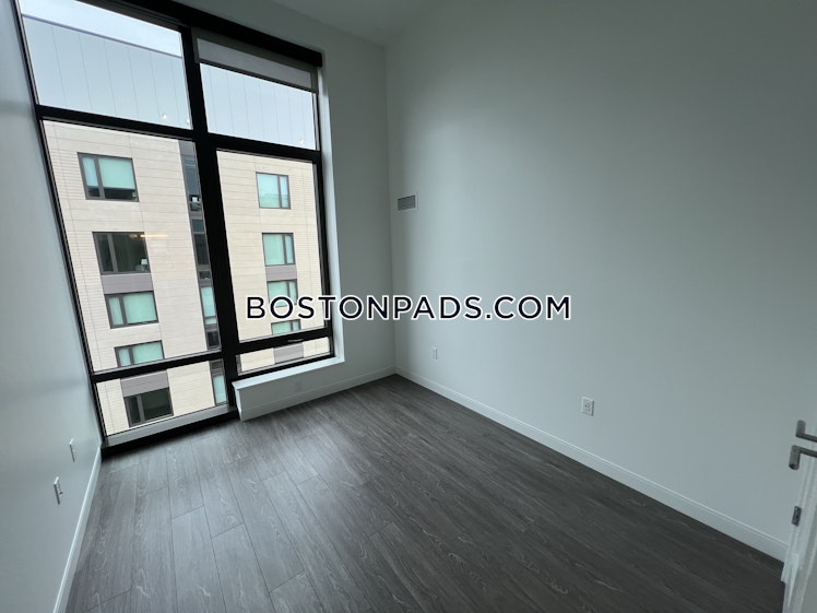 East Dedham St., Boston