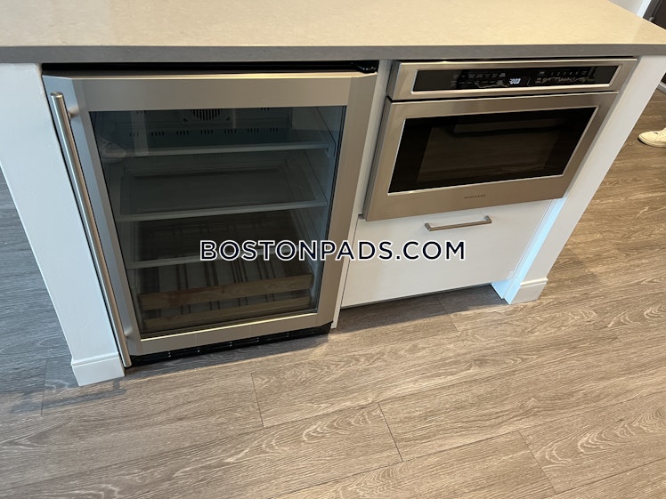 East Dedham St., Boston