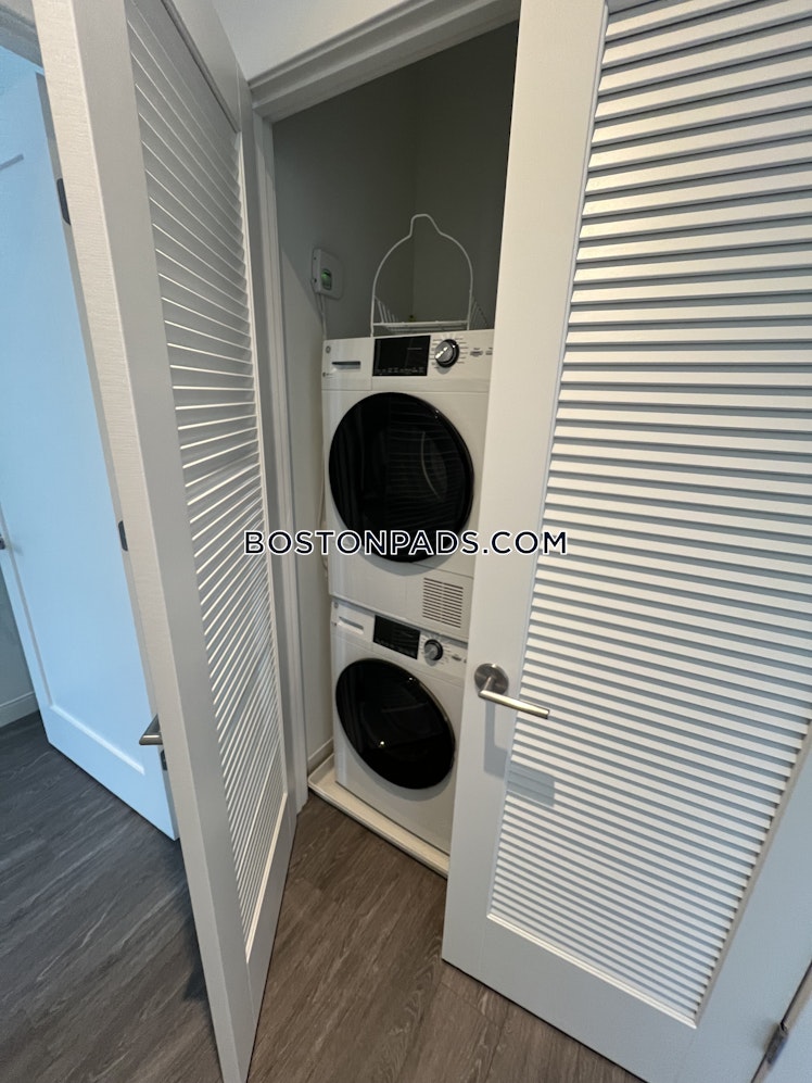 East Dedham St., Boston