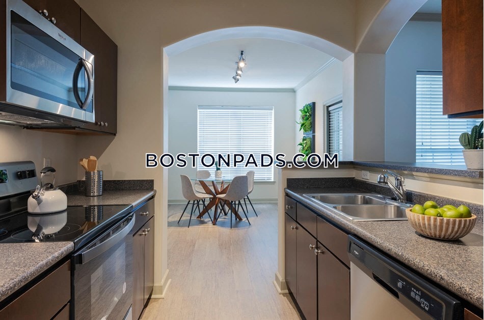 FOXBOROUGH - 1 Bed, 1 Bath - Image 3
