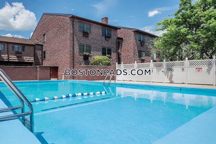 Lexington St., Woburn