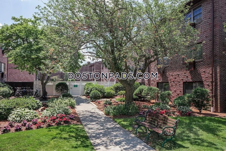 Lexington St., Woburn