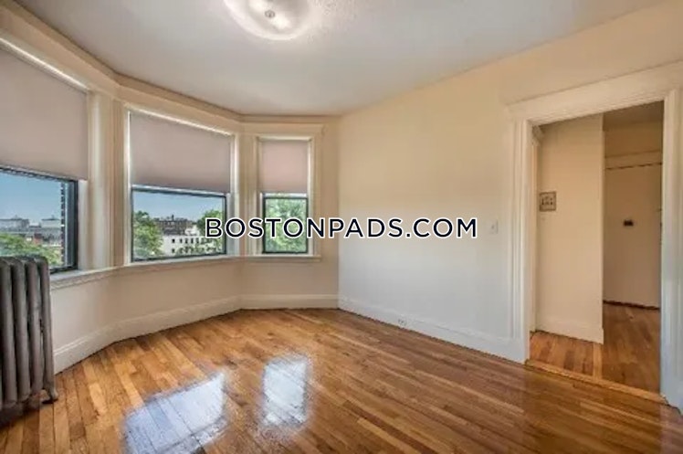 Commonwealth Ave., Brookline