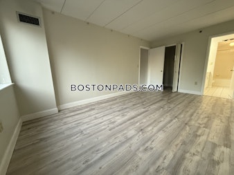 Commonwealth Ave. Boston