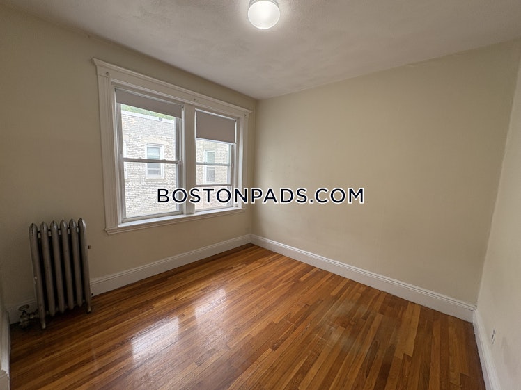 Egremont Rd., Boston