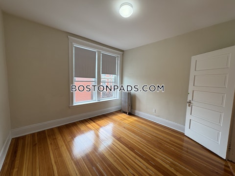 Mount Hood Rd. Boston photo 7