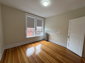 Mount Hood Rd. Boston