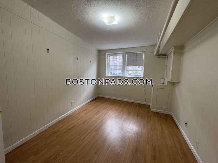 Sutherland Rd., Boston