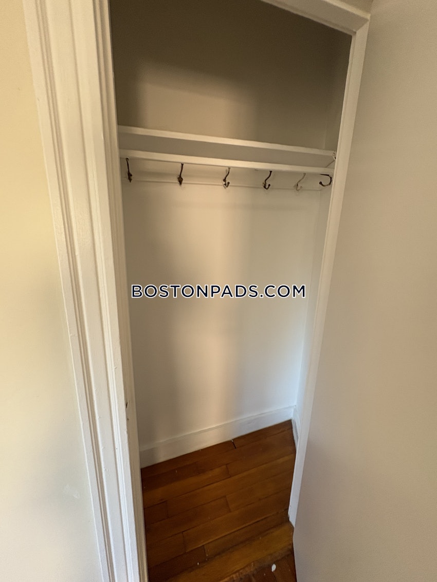 BROOKLINE - CLEVELAND CIRCLE - 2 Beds, 1 Bath - Image 12