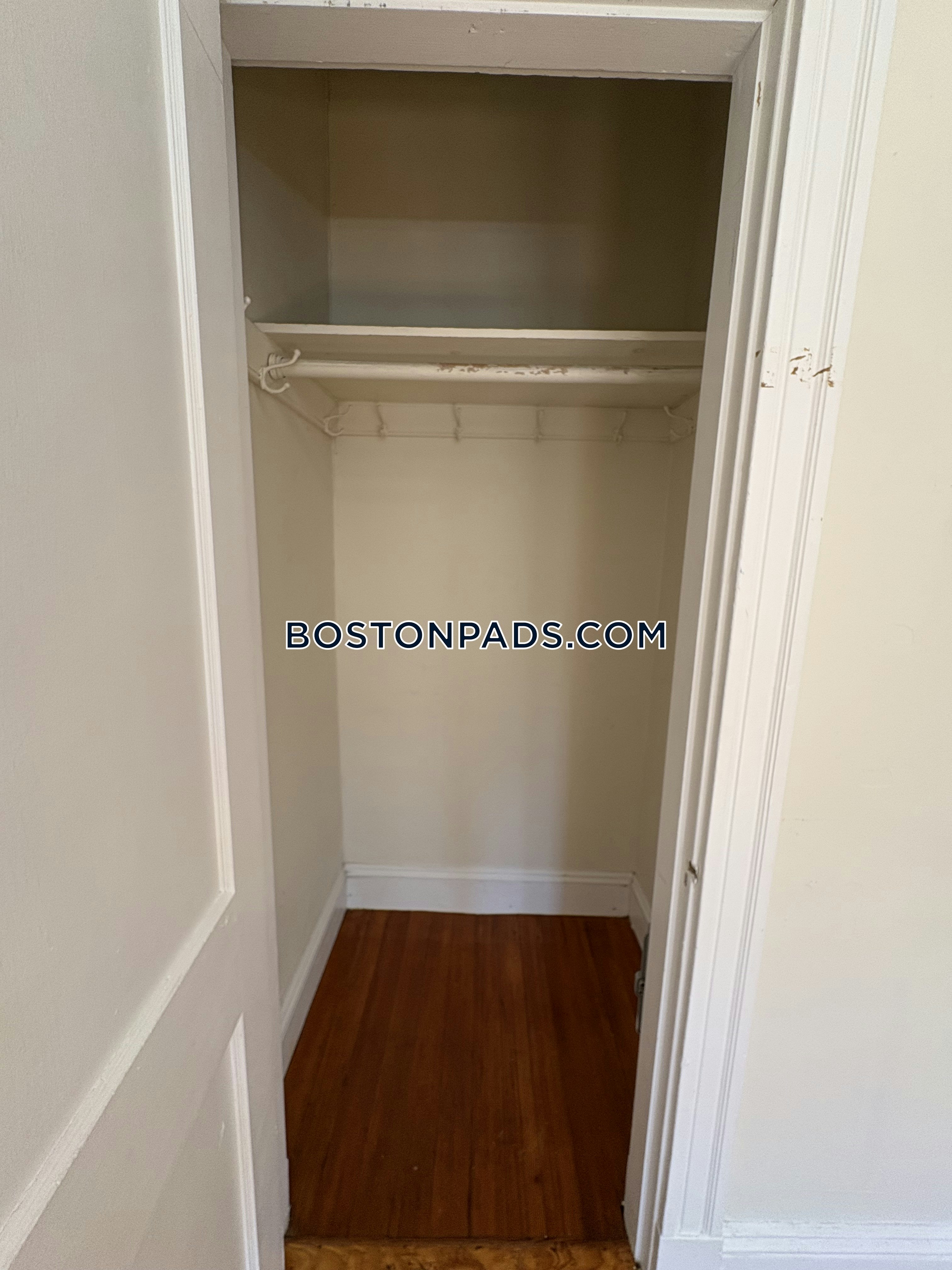 Brookline - 2 Beds, 1 Baths