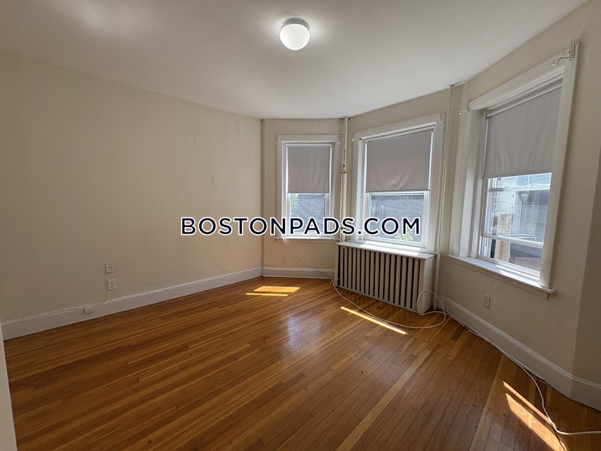 BROOKLINE- BROOKLINE VILLAGE - 2 Beds, 2 Baths - Image 6