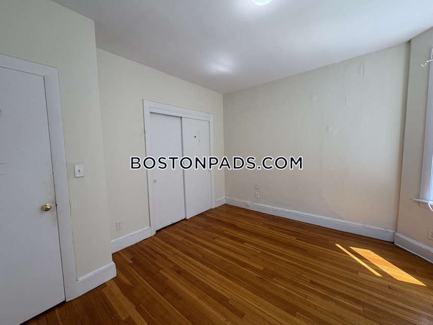 BROOKLINE- BROOKLINE VILLAGE - 2 Beds, 2 Baths - Image 5