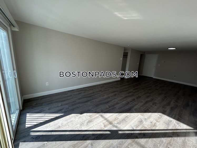 Farm Rd., Marlborough