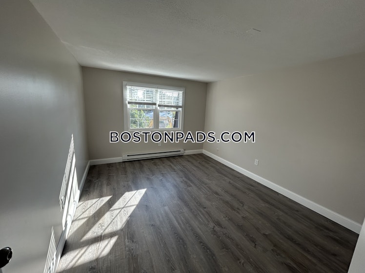 Farm Rd., Marlborough