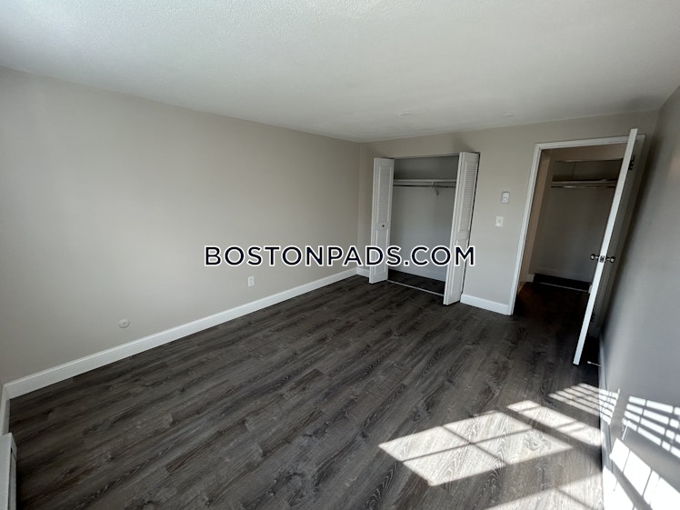 Farm Rd., Marlborough