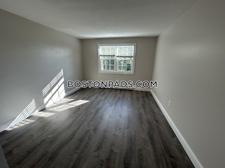 Farm Rd., Marlborough