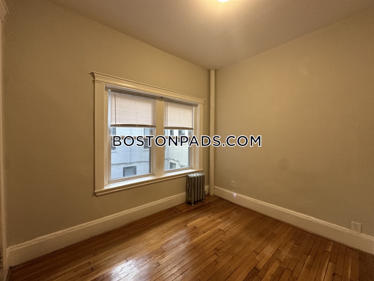 Hemenway St., Boston