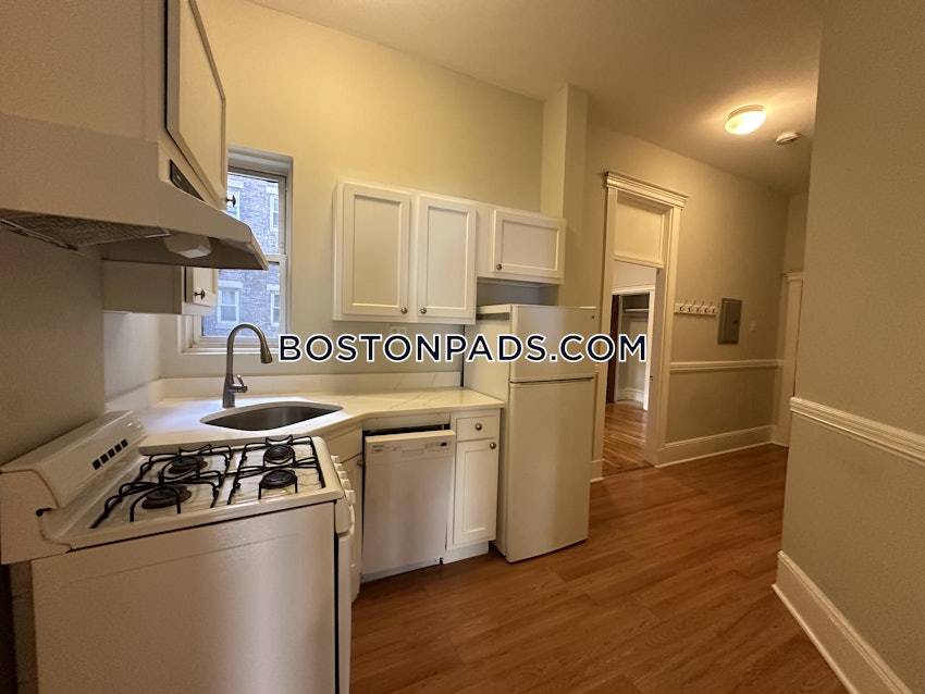 BOSTON - NORTHEASTERN/SYMPHONY - 1 Bed, 1 Bath - Image 3