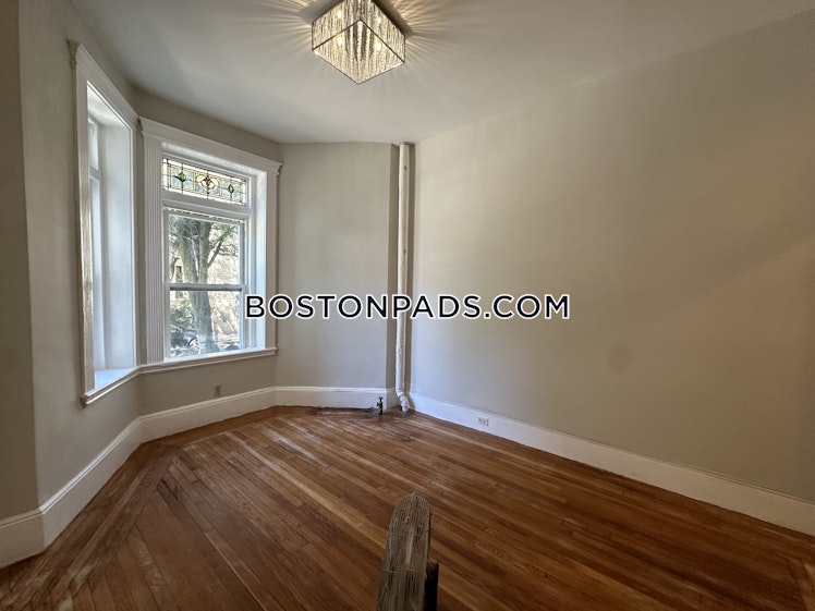 Hemenway St., Boston