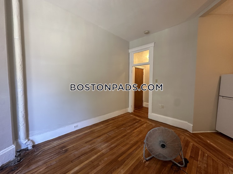 Hemenway St., Boston