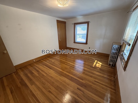 South Crescent Circuit Boston photo 47