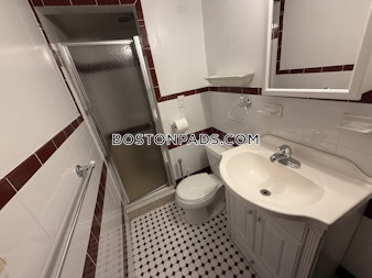 South Crescent Circuit Boston