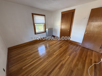 South Crescent Circuit Boston