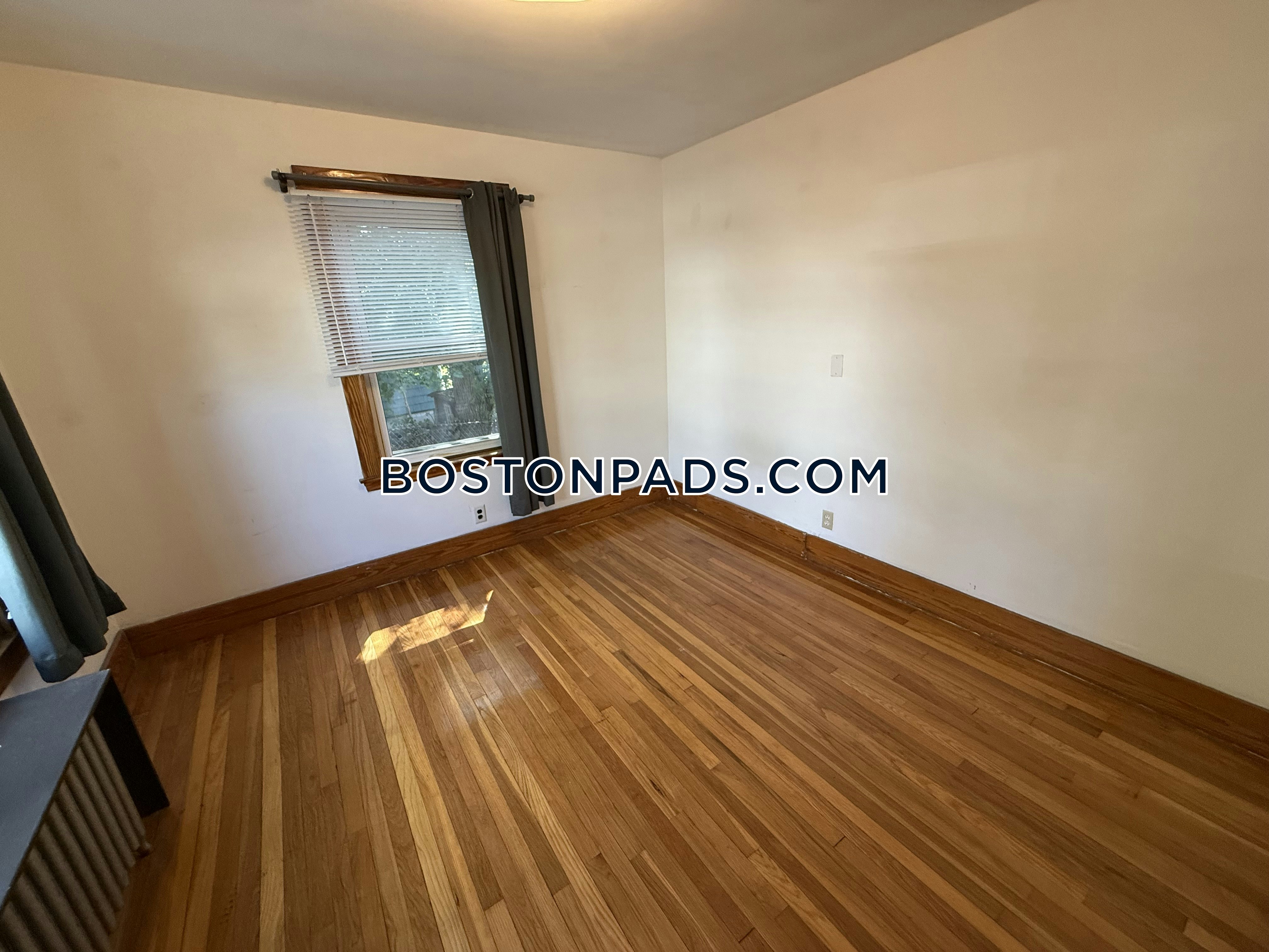 Boston - 3 Beds, 2 Baths