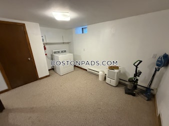 South Crescent Circuit Boston