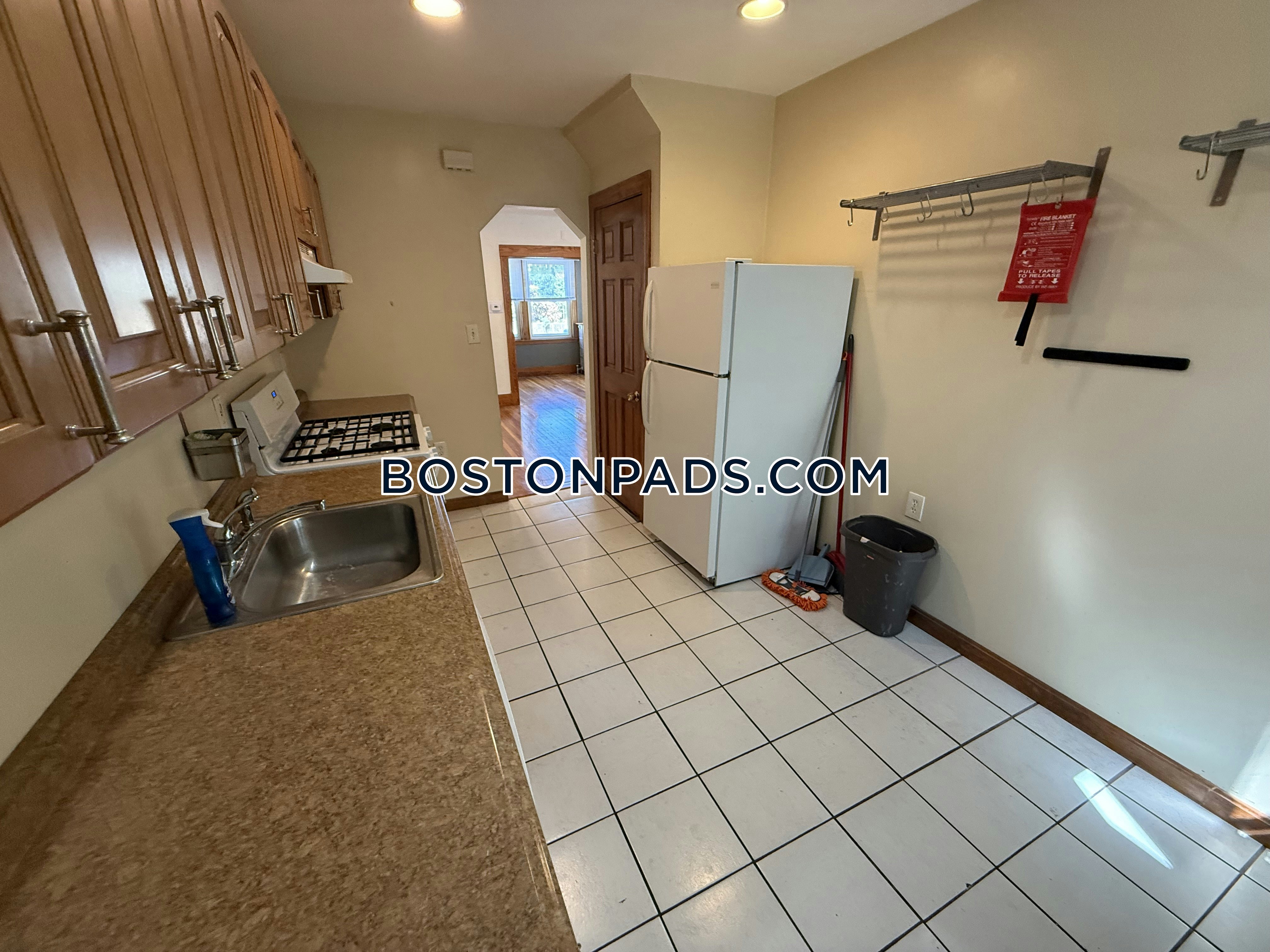 Boston - 3 Beds, 2 Baths