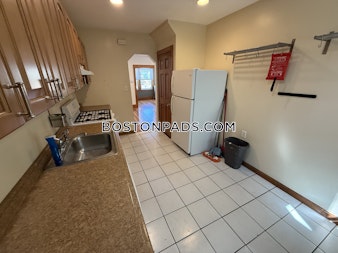 South Crescent Circuit Boston